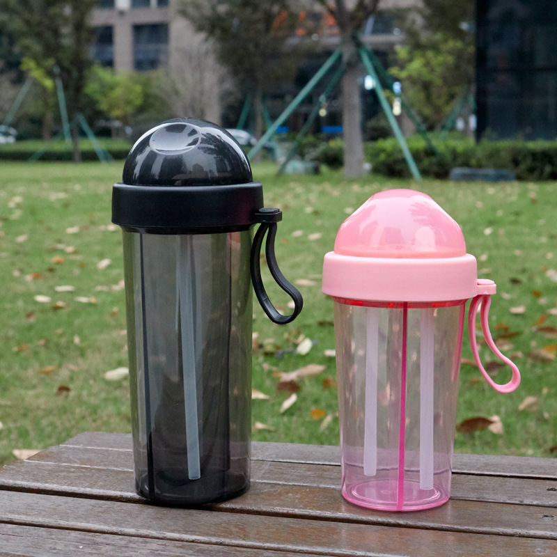 plastic water cup with rope handle portable cup with double straw handy cup outdoor sports walking sports bottle