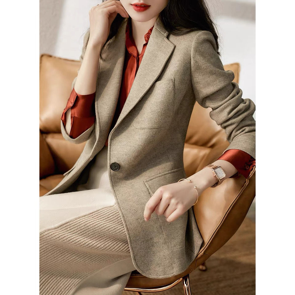 2021秋季新款时尚显瘦休闲实力洒脱通勤百搭时髦小西装外套女