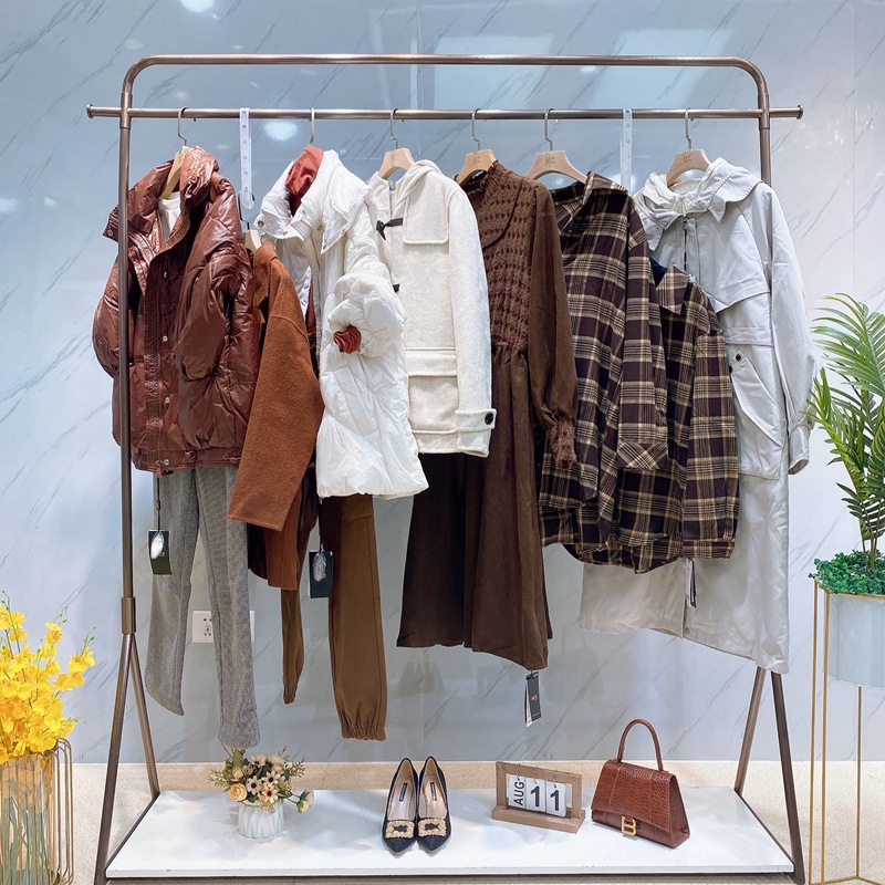 婕妮熙羽绒服外套撤柜品牌女装批发一手直播货源杭州四季青服饰