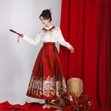 红色小院『篱笆小院』马面裙2024新中式国风汉服新娘订婚敬酒服