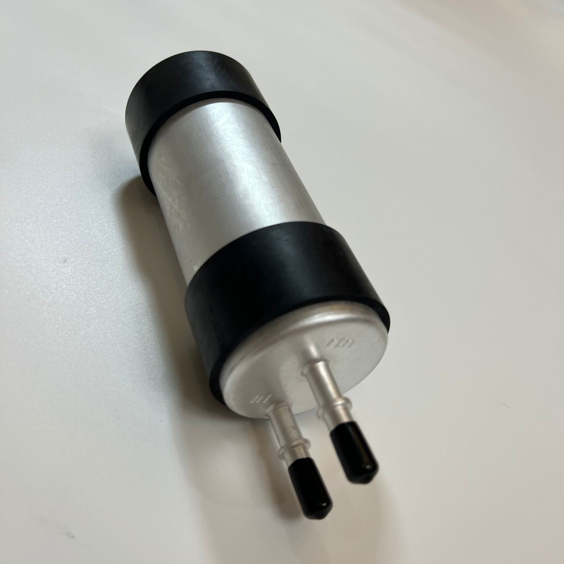 stzt 适用于宝马e65 e66 汽油滤芯汽油格汽油滤清器16147236934