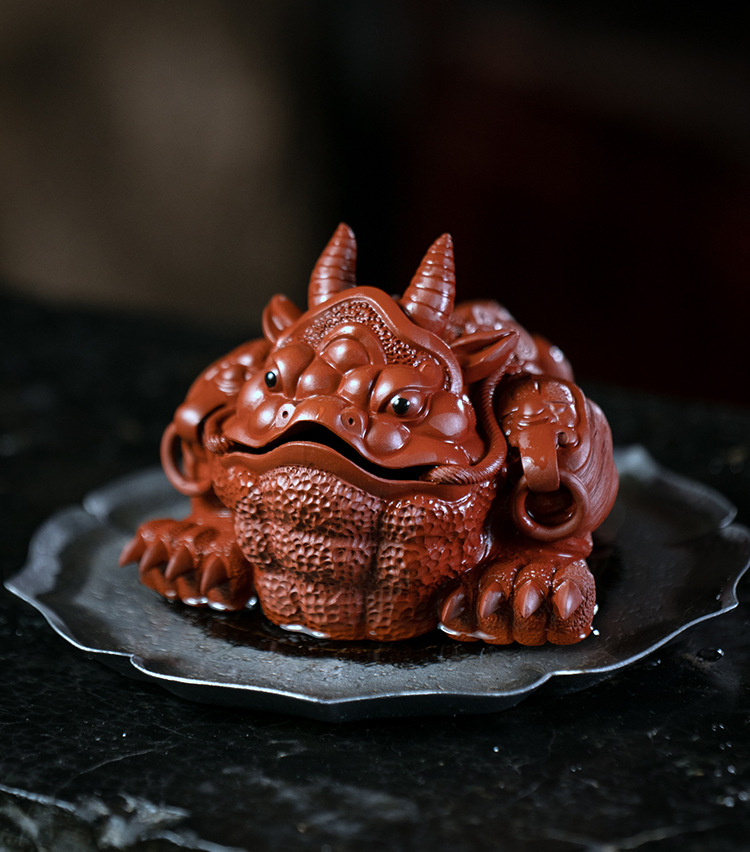 宜兴紫砂茶宠招财牛金蟾三足蟾蜍牛蟾大红袍茶具配件雕塑批发