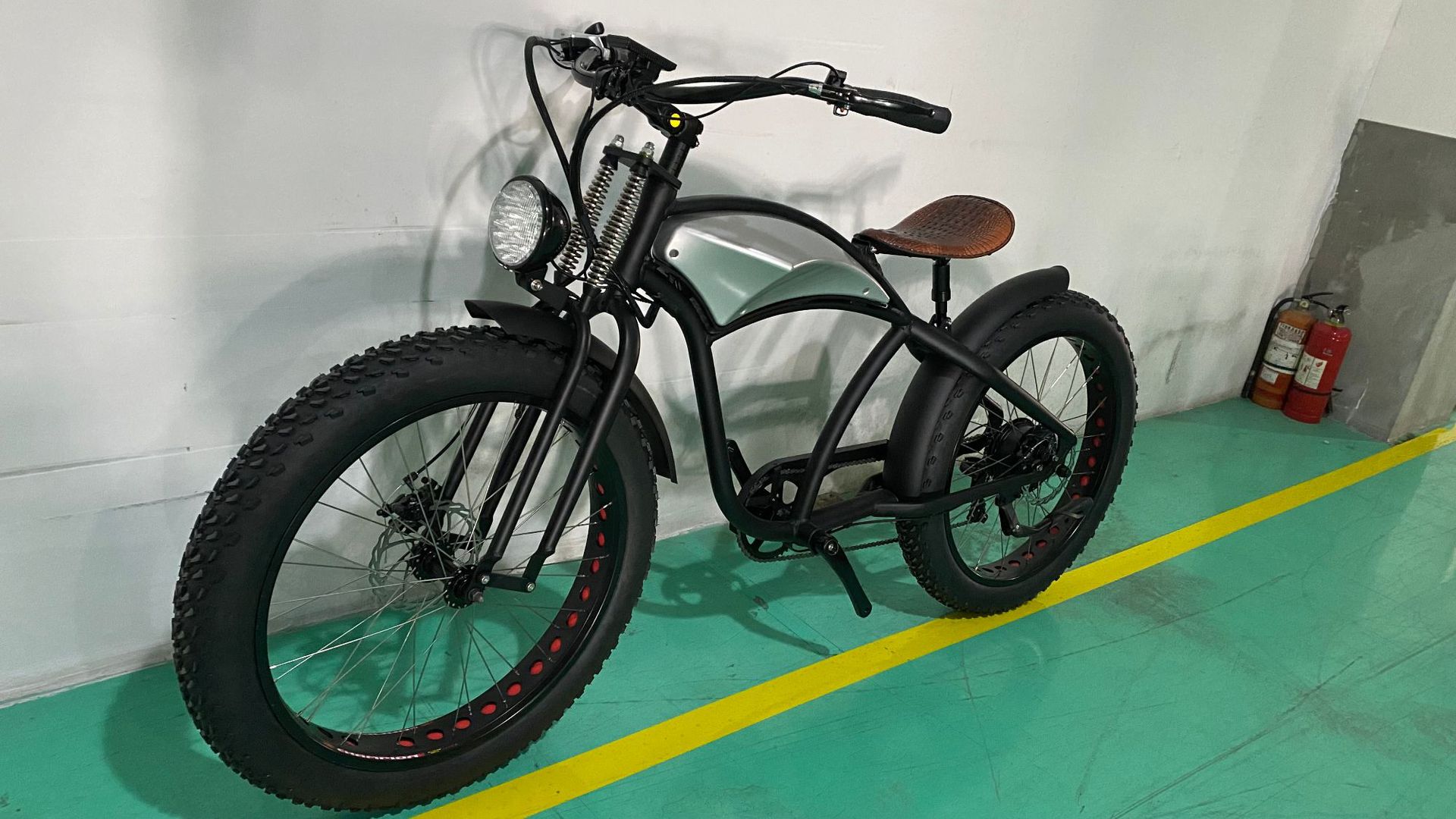 ce 工厂批发26寸山地车电动自行车eba218宽胎电动车electric bike
