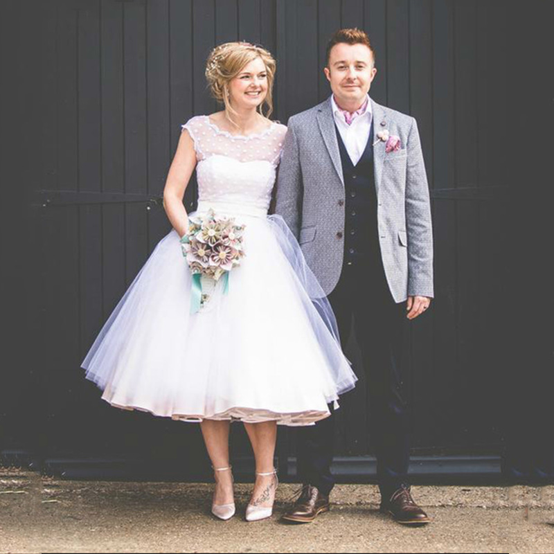 2022欧美短款婚纱新款露背蝴蝶结海滩婚礼连衣裙蕾丝新娘结婚礼服