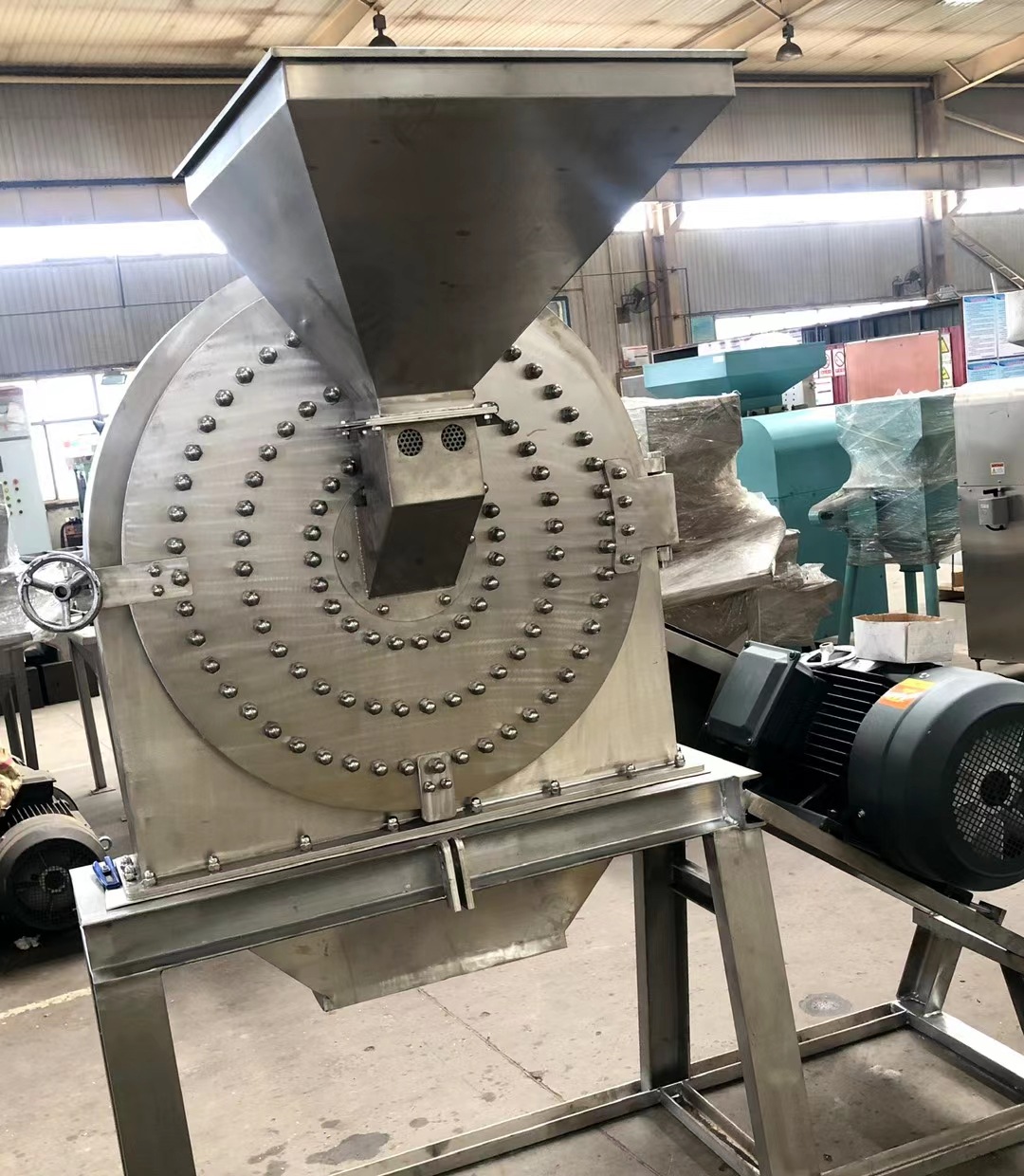 大豆玉米饲料粉碎机不锈钢中药颗粒粉碎机食品磨粉机脉冲除尘