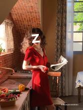 红色v领连衣裙女2024年夏季新款短袖赫本风收腰显瘦气质a字短裙子