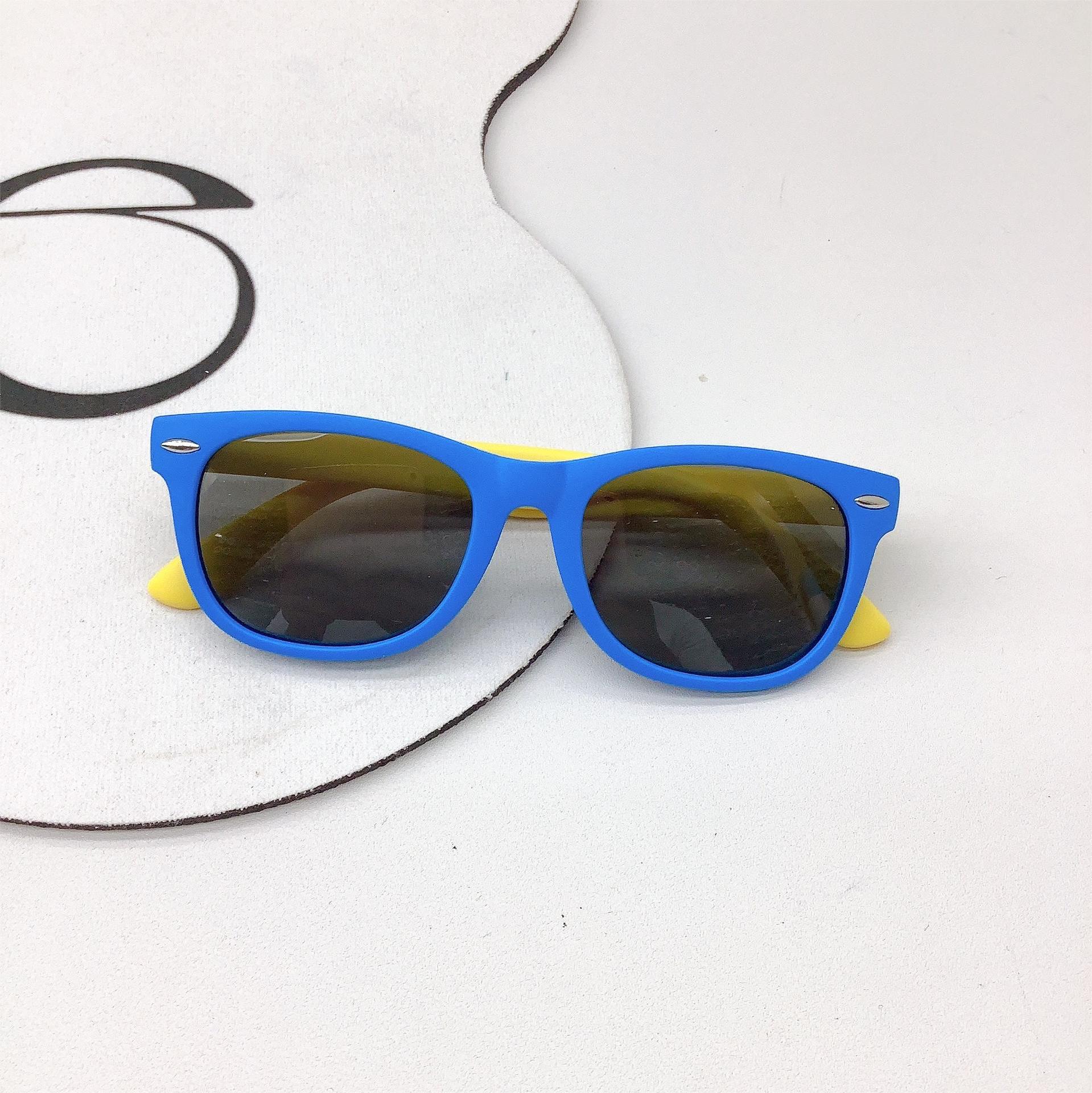 New Sunscreen Kids Sunglasses Fashion Silicone Polarized Boys and Girls Sun Shade UV Protection Baby Sunglasses Tide