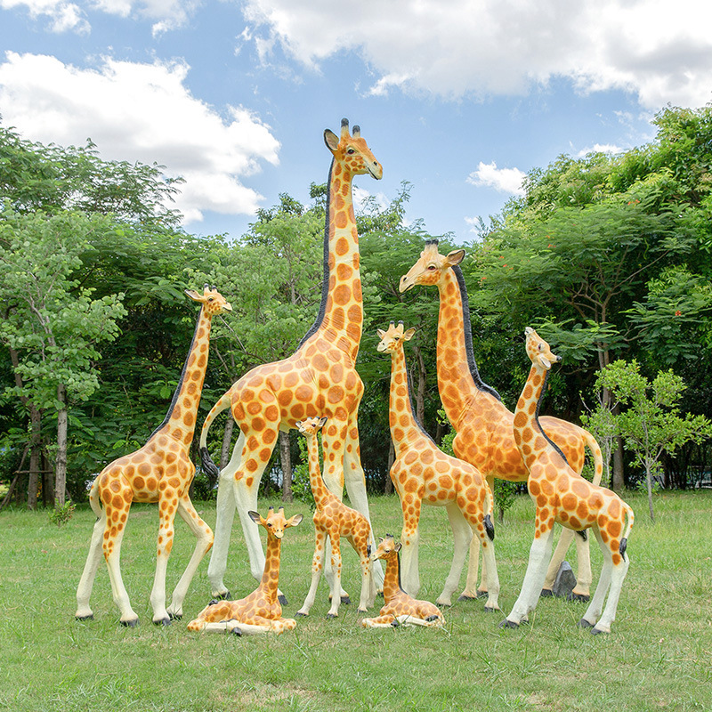 户外长颈鹿动物玻璃钢雕塑售楼部动物园草坪园林景观装饰大型摆件