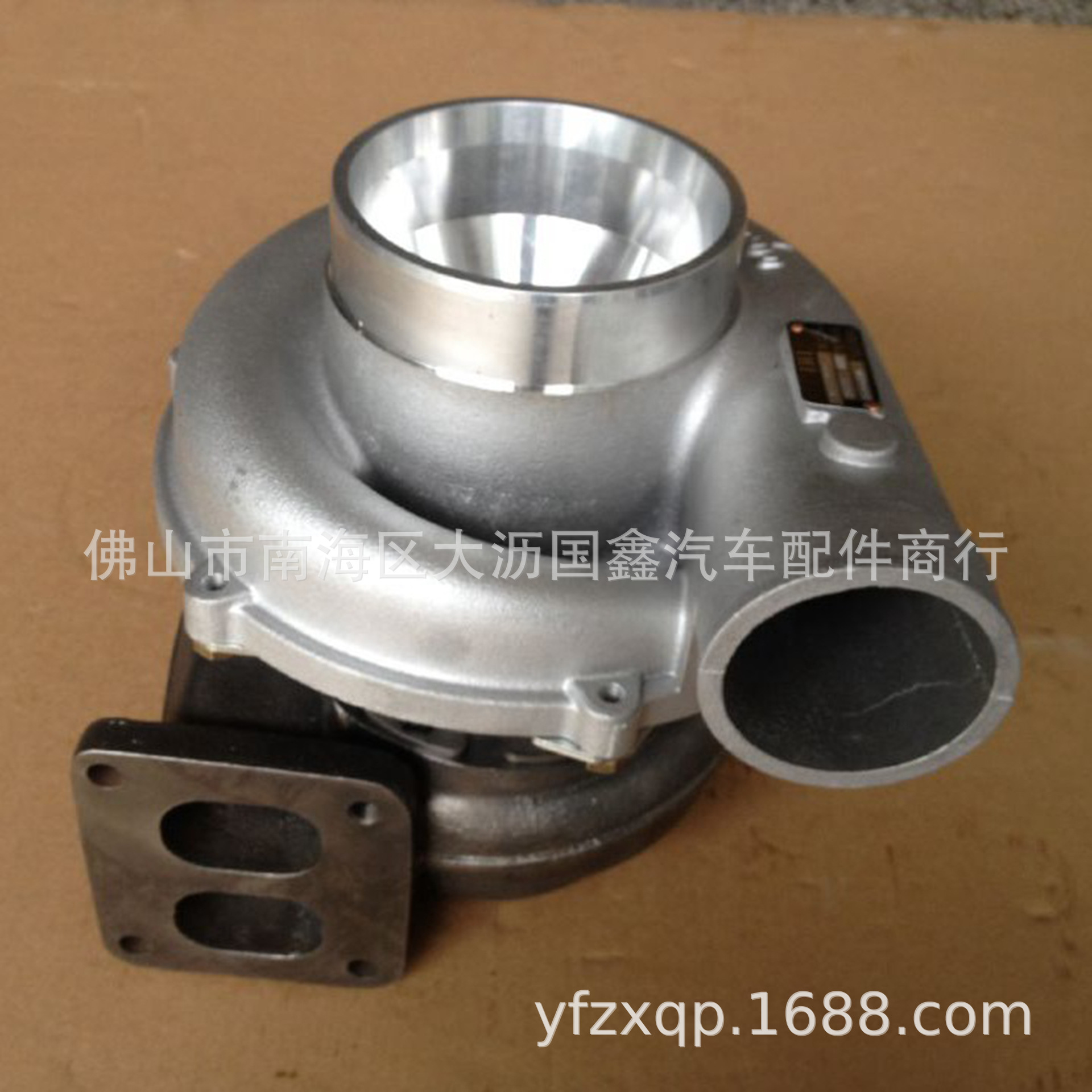 日野k13c发动机涡轮增压器 小鹰 小英 24100-2712 hino 汽车配件