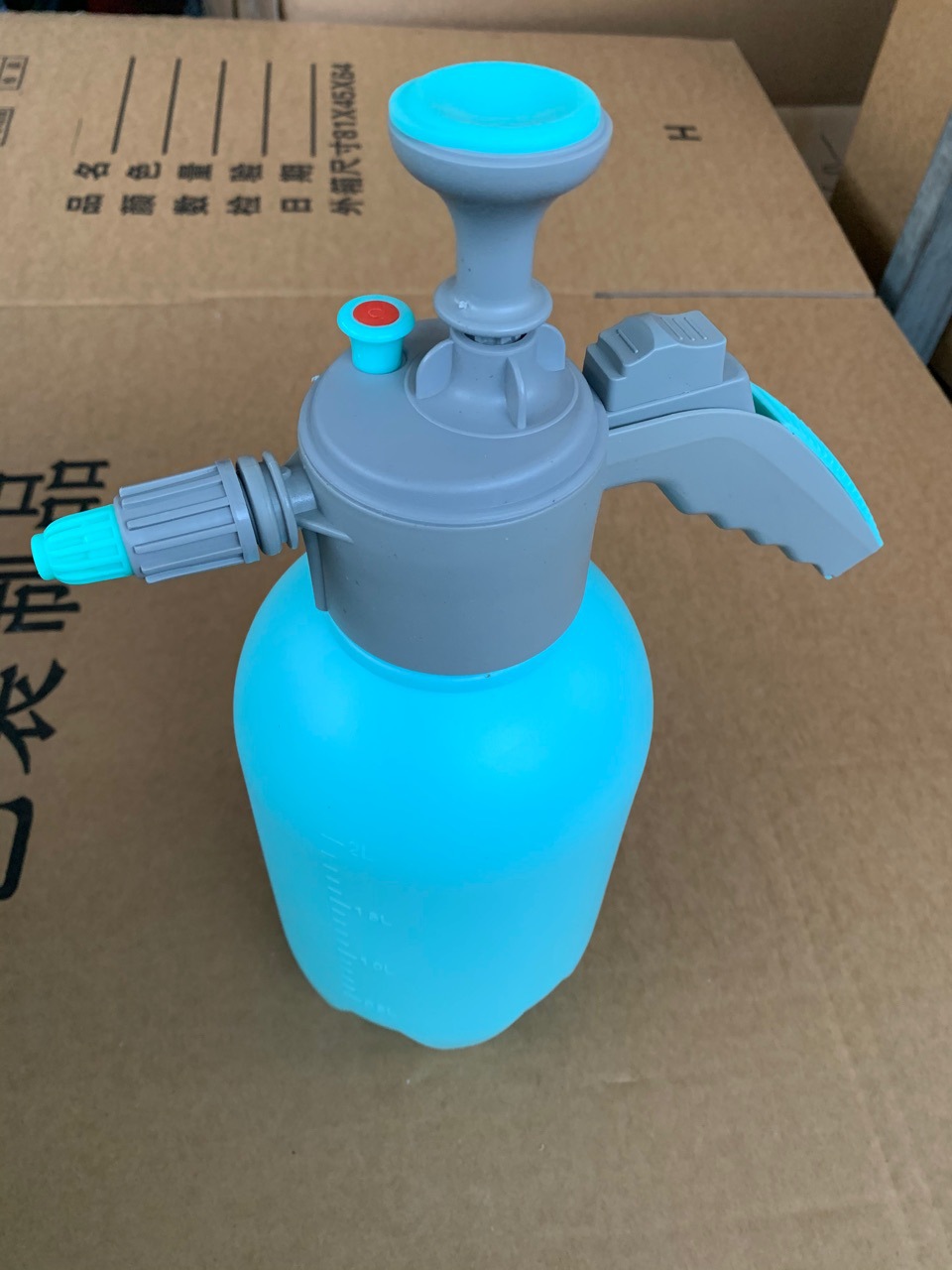 批发 2升豪华压力喷壶园艺浇花喷壶消毒液喷壶加厚塑料喷雾瓶