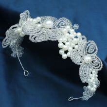 新娘皇冠婚纱礼服头箍手工串珠白色头花重工高亮水晶花朵珍珠发箍