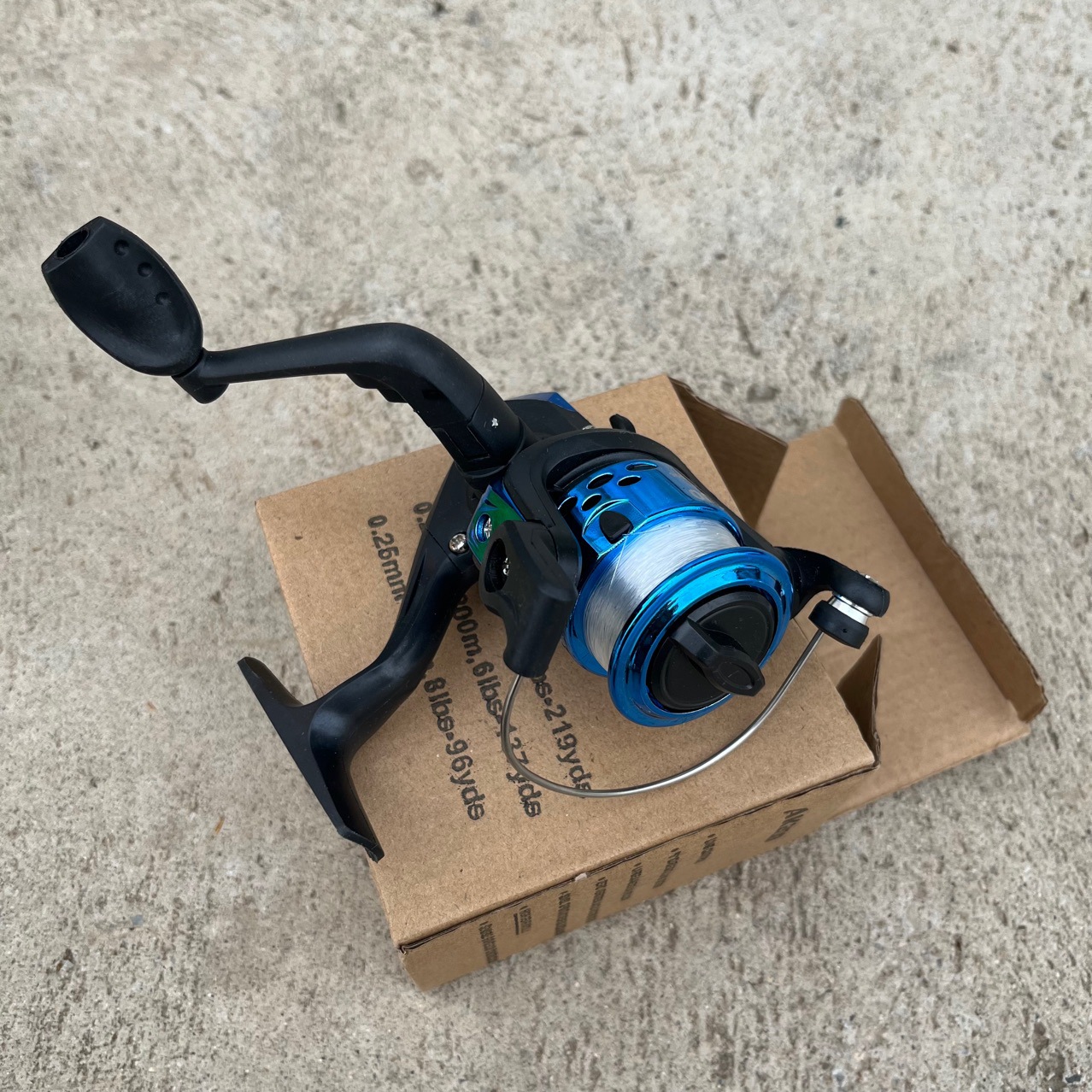 渔轮绕线轮塑料渔轮钓鱼用品鱼竿配件