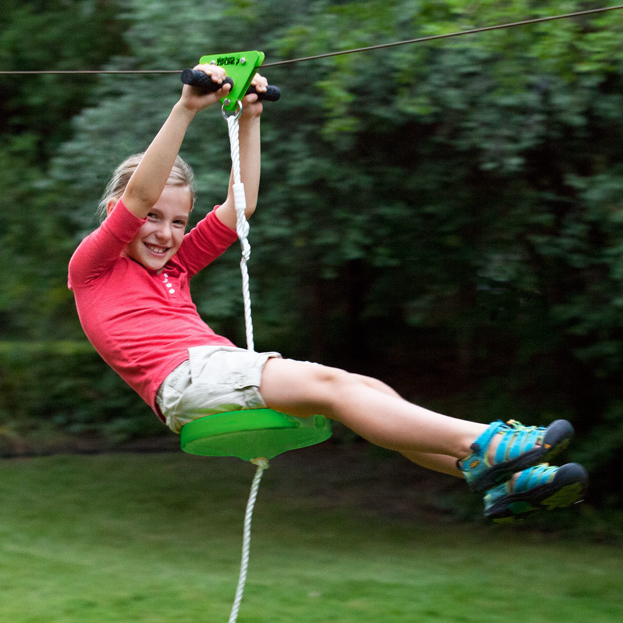 溜索zipline滑索儿童游乐高空横渡钢缆滑轮手握式索道户外滑轮