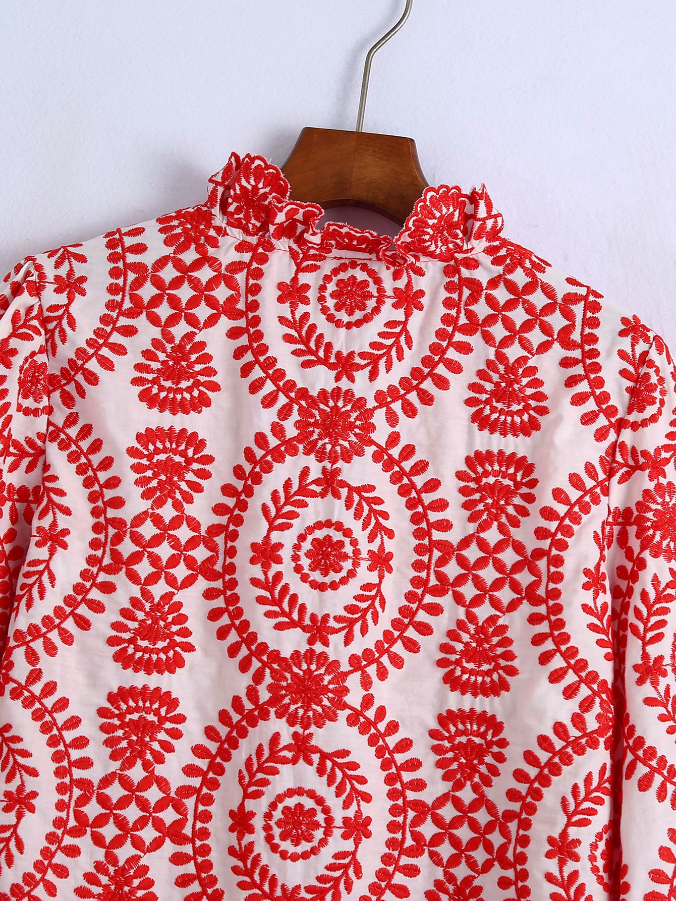 s,l,xs颜色红色上市年份/季节2021年秋季流行元素印花,拼接袖型常规袖