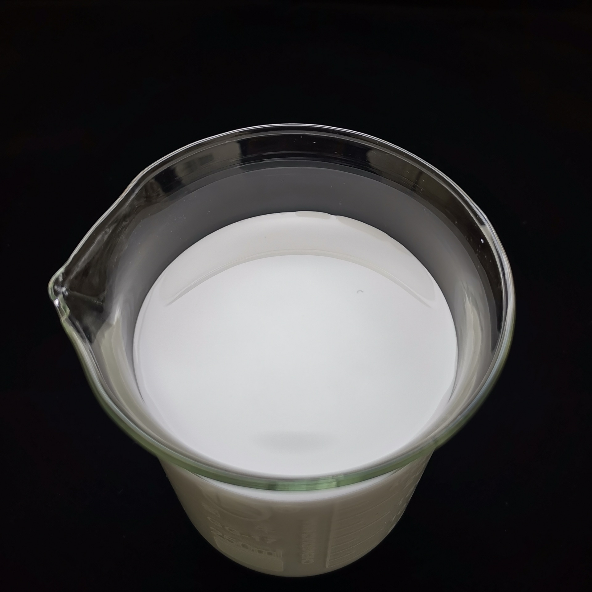 大量供应羧基丁腈乳胶手套用胶乳高固含量丁腈橡胶乳液