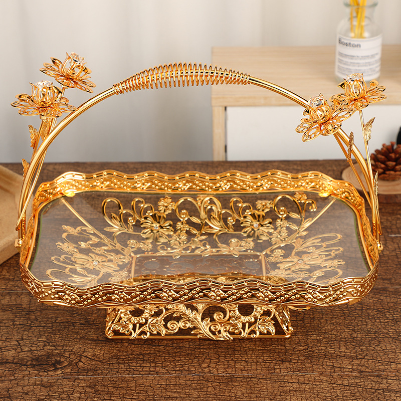 European Entry Lux Square Hand-Held Golden Fruit Basket Golden Flower Carved Decorative Fruit Basket Crafts Fruit Basket