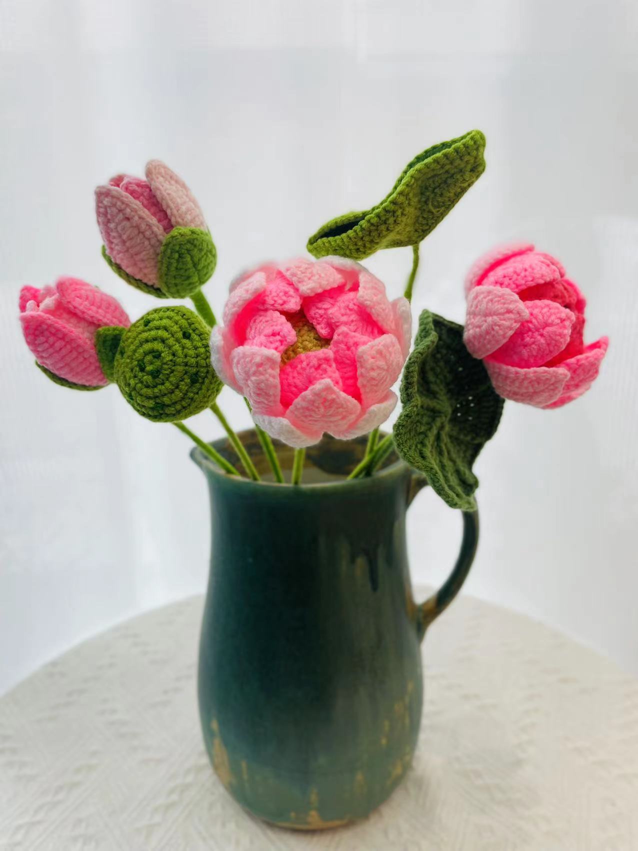 手钩花成品莲花手工编织荷花莲花毛线花束批发创意diy节庆礼品