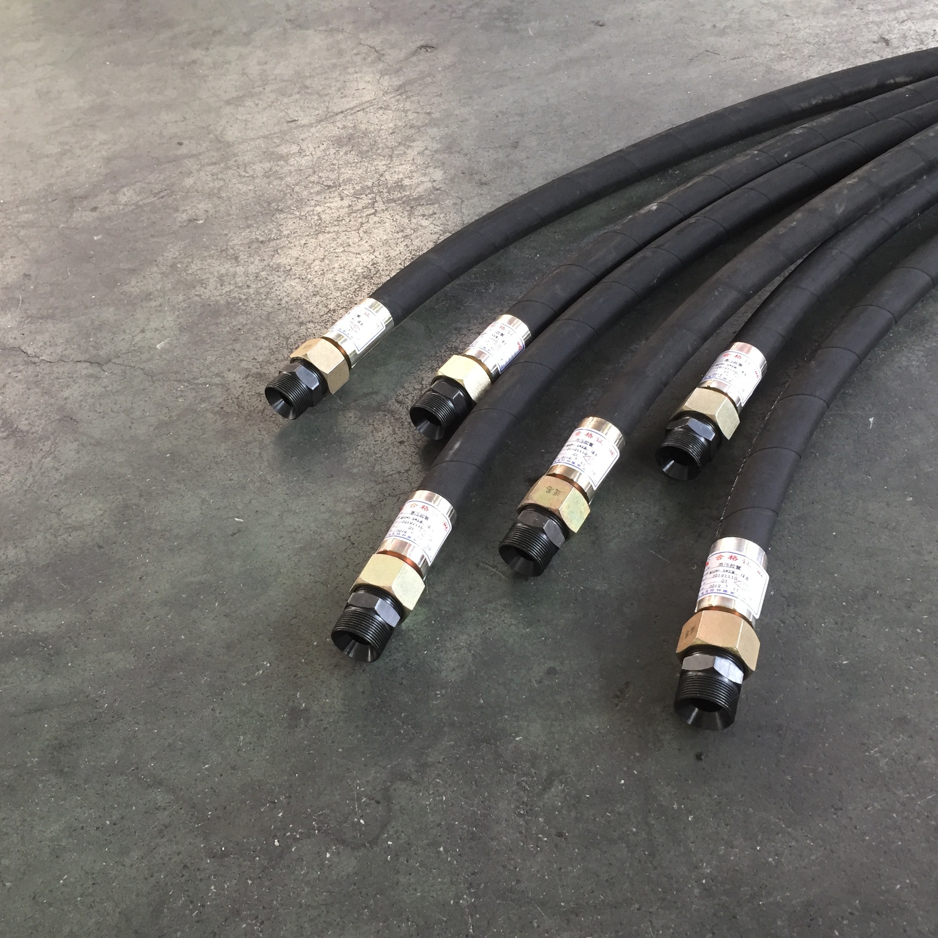 供应低压夹布胶管输水喷砂胶管大口径吸排输水胶管蒸汽胶管