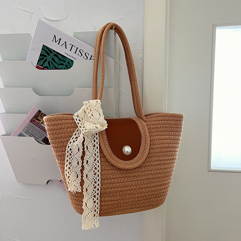 Large Capacity Bag for Women Summer 2023 New Niche Woven Shoulder Vegetable Basket Bag Texture Straw Woven Beach Tote Bag