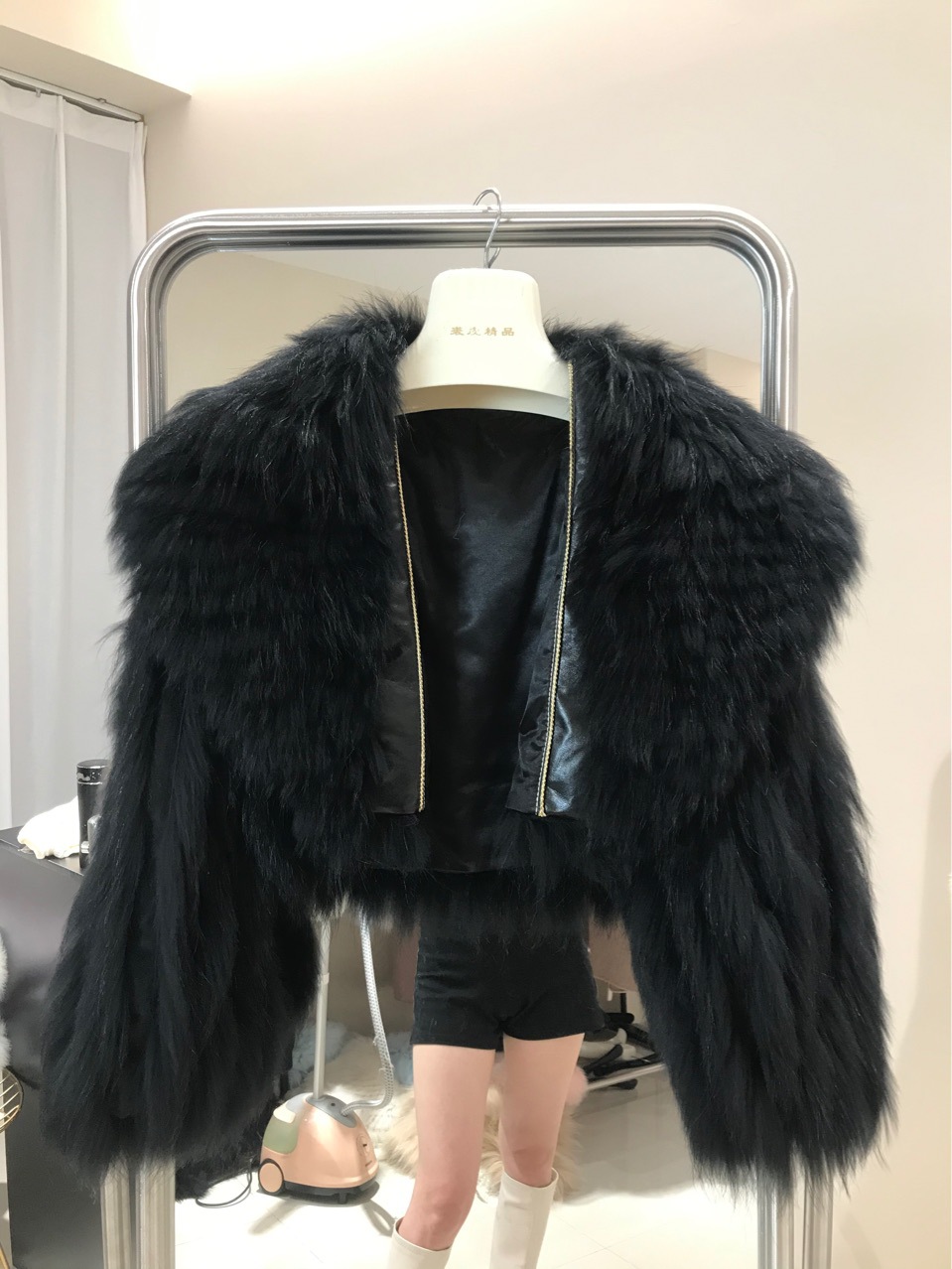 进口貉子毛车条大翻领时尚短款皮草外套女高腰小个子时尚特价福利