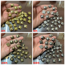 正方形铆钉带孔手缝diy辅料朋克服饰包帽包帆布鞋手机材料配件
