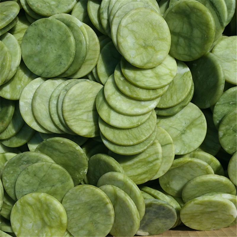 2万个德仁现货供应绿色a货玉石片 50mm圆片多规格 床垫坐垫用抛光玉石