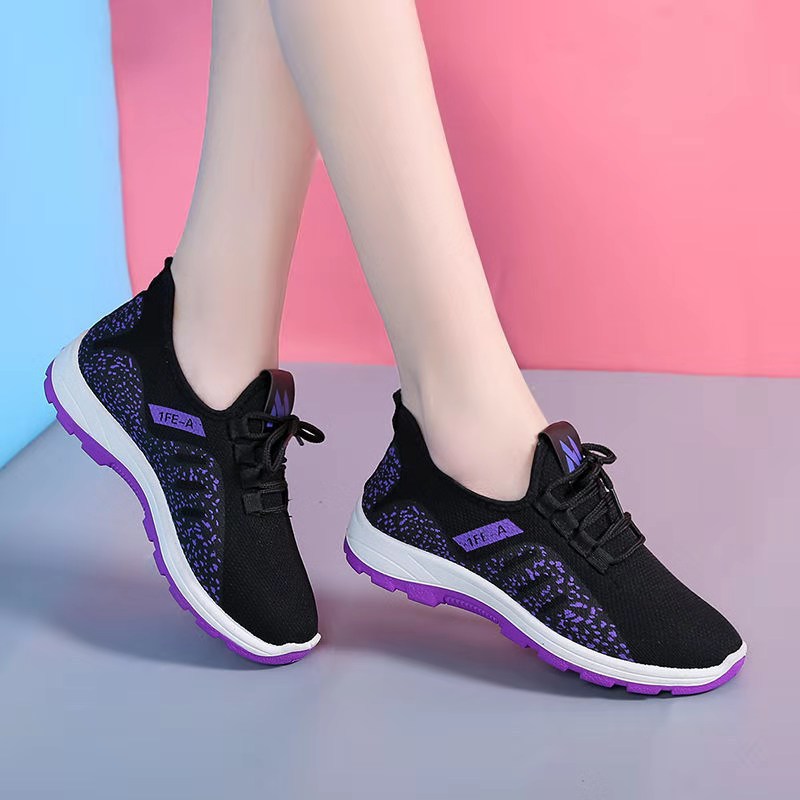 Women's Shoes for Moms 2022 Spring Casual Sneaker Trendy Fashion Walking Shoes Soft Bottom Breathable Business Casual Shoes