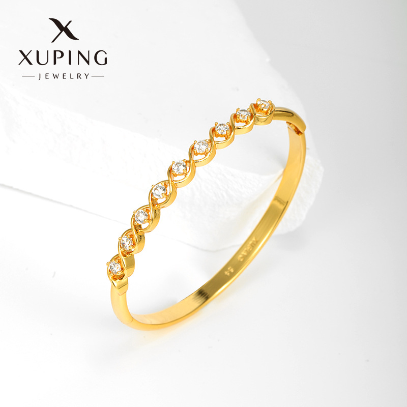 Xuping Jewelry Synthetic Zircon Inlaid Twist Fashion Bracelet Japanese and Korean Light Luxury Minority Refined Grace Ornament Bracelet