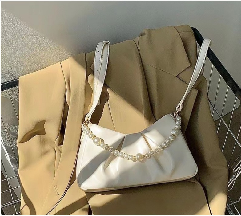 french style all-matching white pleated cloud bag for women 2024 new pearl chain underarm bag shoulder messenger bag for women