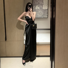 黑色法式气质设计感连衣裙女2024夏季新款收腰性感系带吊带长裙子
