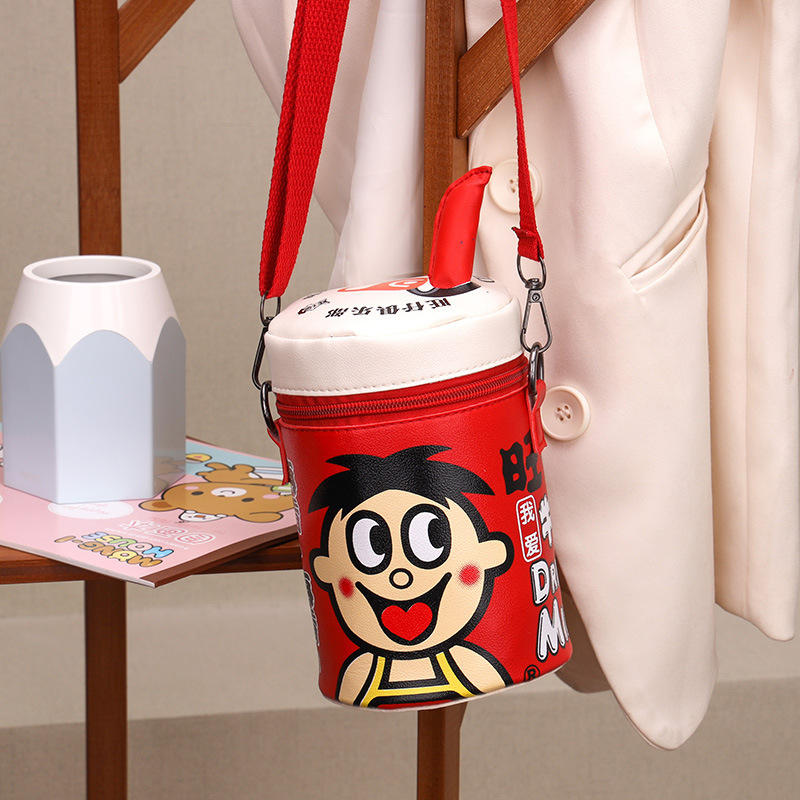 幼儿园儿童包旺仔牛奶小背包单肩斜挎包包零食手机包包