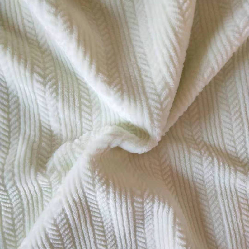 白色双面法兰绒珊瑚绒烂花短毛毯面料 素色睡衣家居家纺毛绒布料