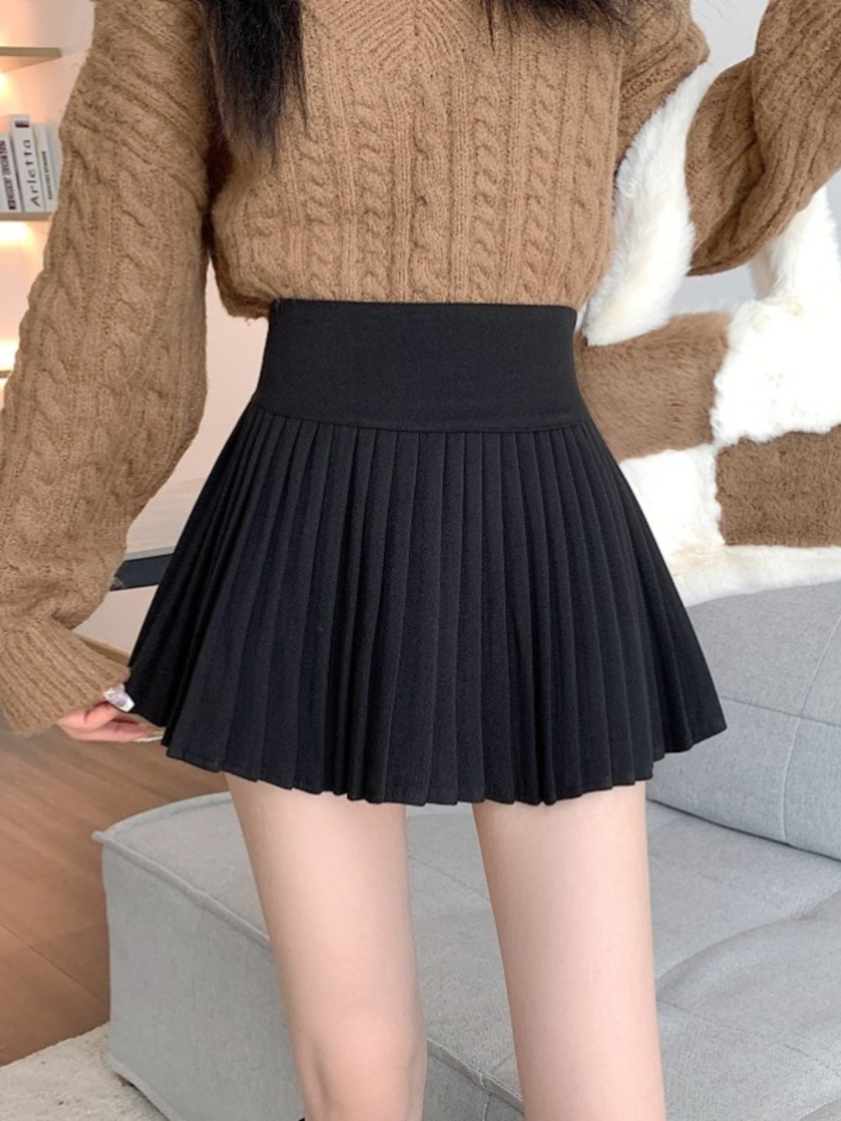 小众百褶半身裙女夏季新款显瘦百搭防走光小个子短款辣妹a字短裙