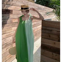 网红2024绿色吊带连衣裙波西米亚海边度假沙滩裙女小众复古夏长裙