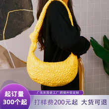 跨境简约花朵单肩包女士大容量单肩包涤纶斜挎包高颜值饺子包定制