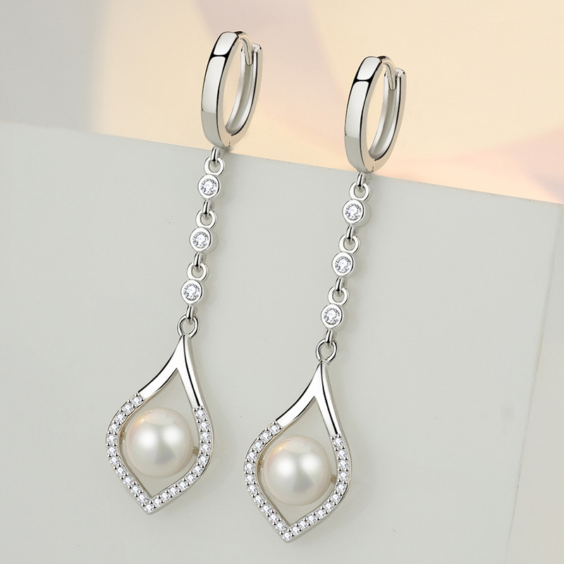新款时尚百搭水滴耳环锆石镶嵌流苏耳饰珍珠款出口跨境批发直销