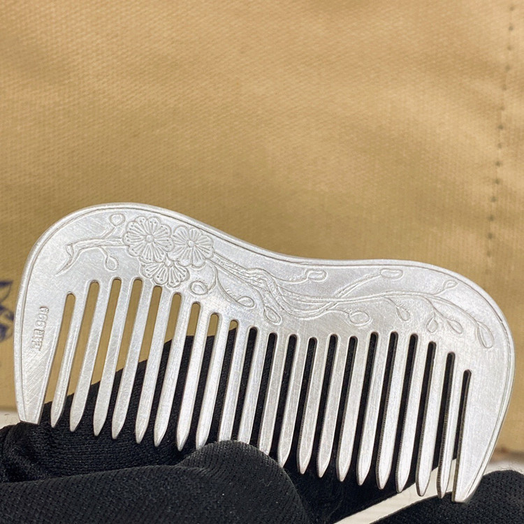 银梳子 纯银999纯手工发梳刮痧保健银梳云南雪花银梳子饰品送女友