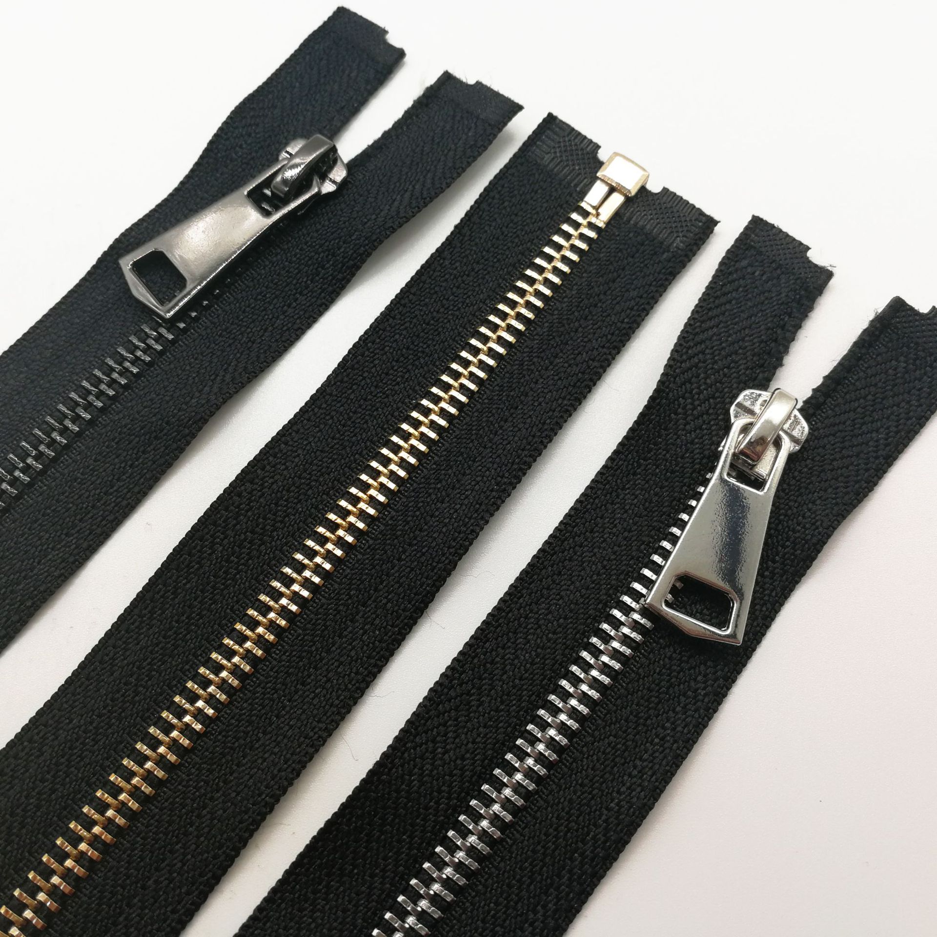 厂家直销可批发零售5号金属铜自锁开口闭口拉链 服装箱包鞋靴通用