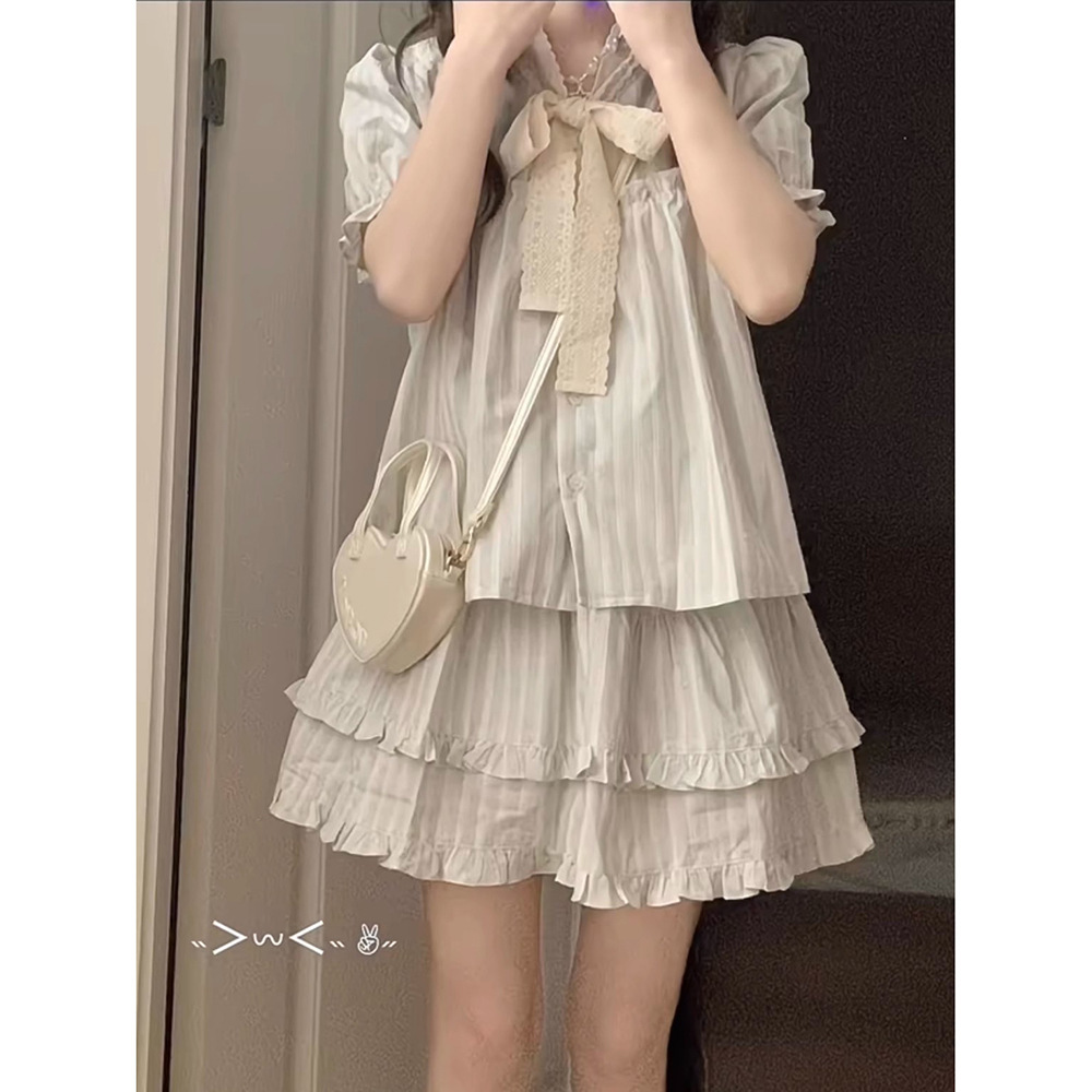 蝴蝶结夏季小众条纹衬衫胖mm少女体恤蕾丝泡泡袖女遮肉木耳边上衣