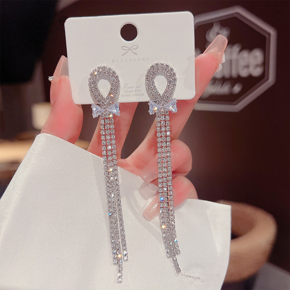 Sterling Silver Needle Light Luxury Korean Style Tassel Earrings High-Grade INS Style Personalized and Temperamental Stud Earrings Pearl Earrings Wholesale