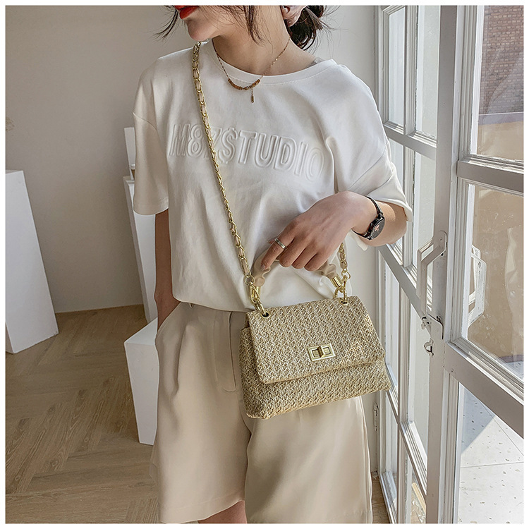 Straw Bag 2023 Spring and Summer New Fashion Twist Lock Chain Messenger Bag Personality Beach Bag Versatile High Quality Shoulder Bag