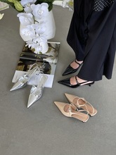 厂家直销鞋女2024年新款小众设计感法式尖头细跟漆皮包头凉鞋
