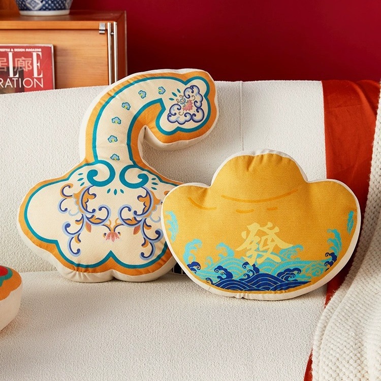 2024新年吉祥物龙抱枕沙发客厅异形国潮靠垫如意元宝个性创意靠枕