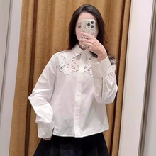 法式M家2024夏季新款法式设计感镂空花朵刺绣白色衬衫女上衣