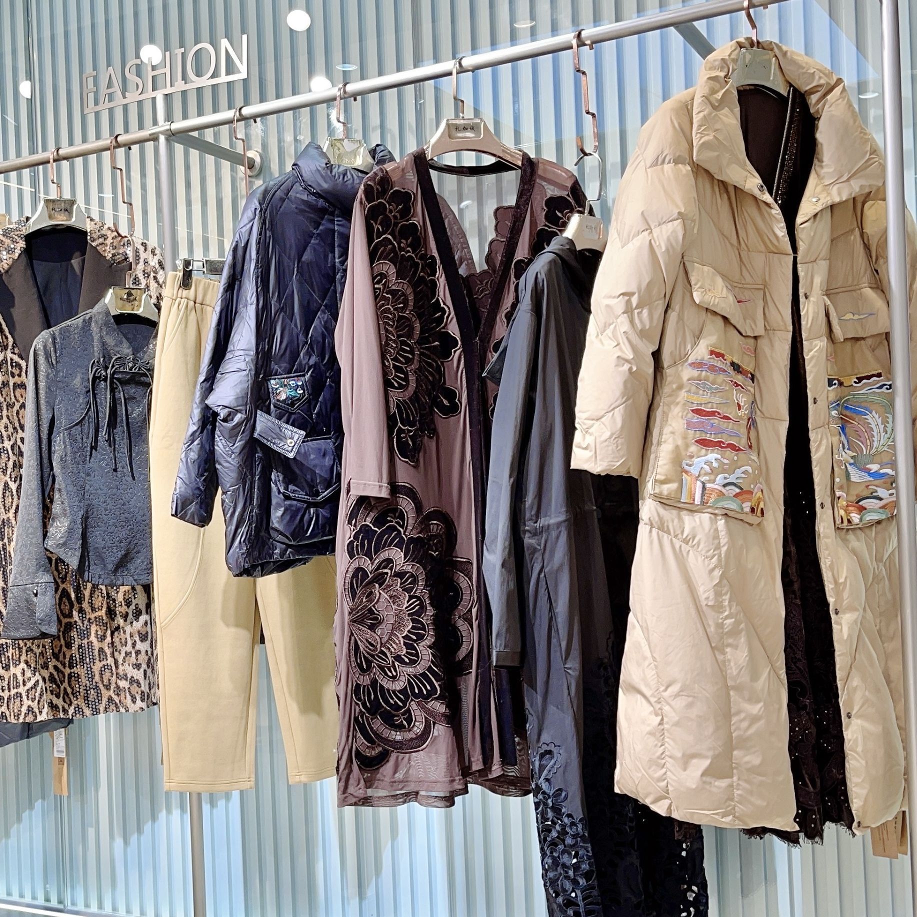 水墨生香中国风品牌折扣女装批发中大淑大码女装尾货供应链-阿里巴巴