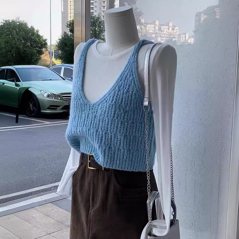 秋冬今年流行花篮色吊带针织打底短款小背心女内搭u领毛衣上衣