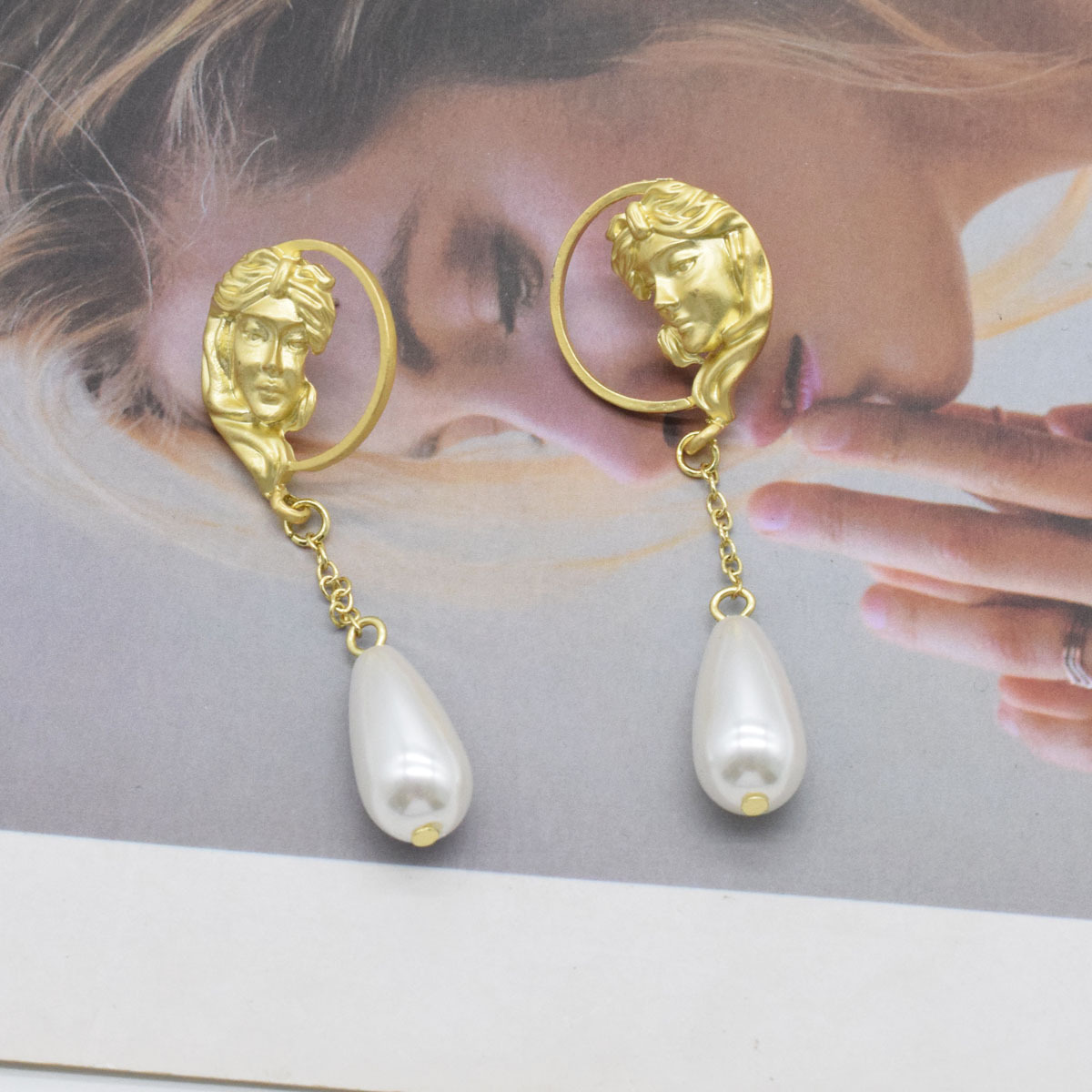 s925银针欧美复古优雅宫廷巴洛克美人头像珍珠长款耳环女耳钉耳饰