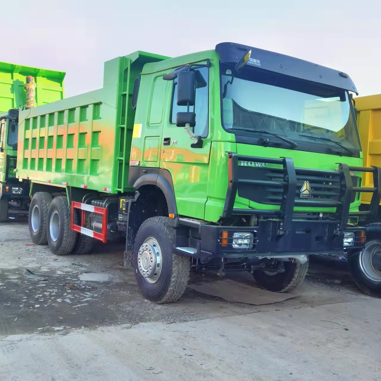 豪沃工程自卸车 大容量装卸方便渣土工程泥头车