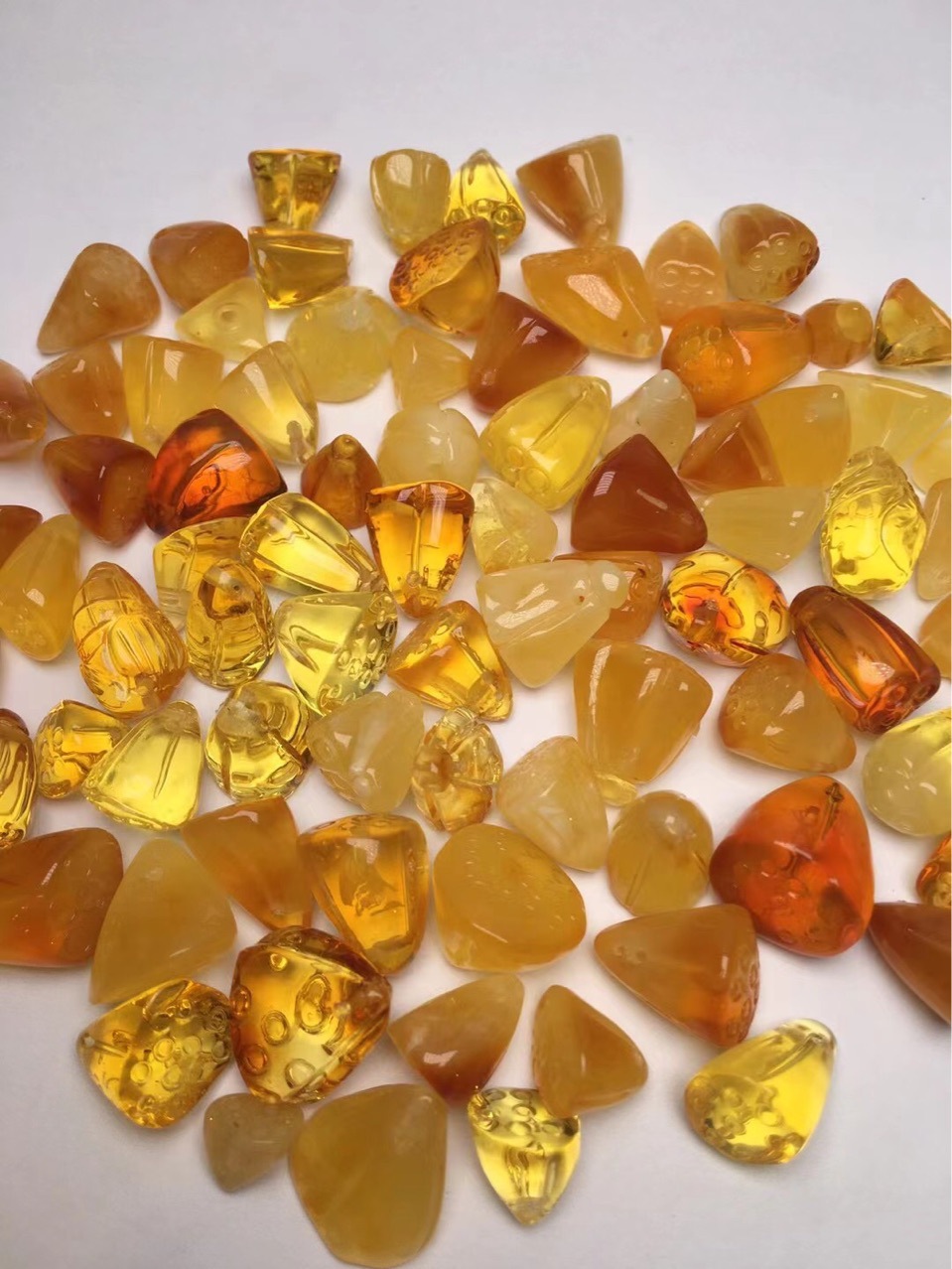 纯天然蜜蜡莲蓬小配饰适合各种diy形状规整尺寸10.2-14mm32.9克