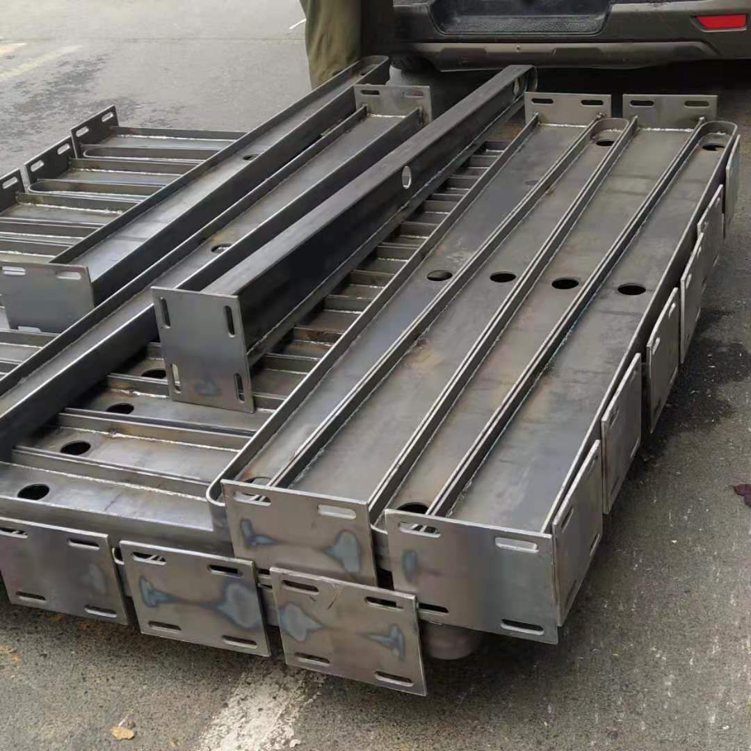 河南 郑州 雨棚钢梁 牛腿 悬挑梁 支架 玻璃幕墙配件-阿里巴巴